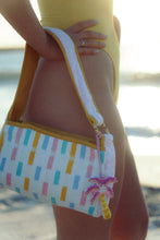 Load image into Gallery viewer, Susie Towel Bag
